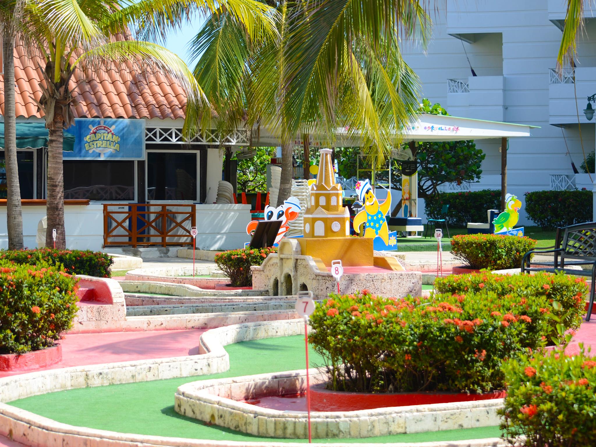 Hotel Las Americas Casa De Playa Cartagena ภายนอก รูปภาพ Miniature golf course in Cancún, Mexico