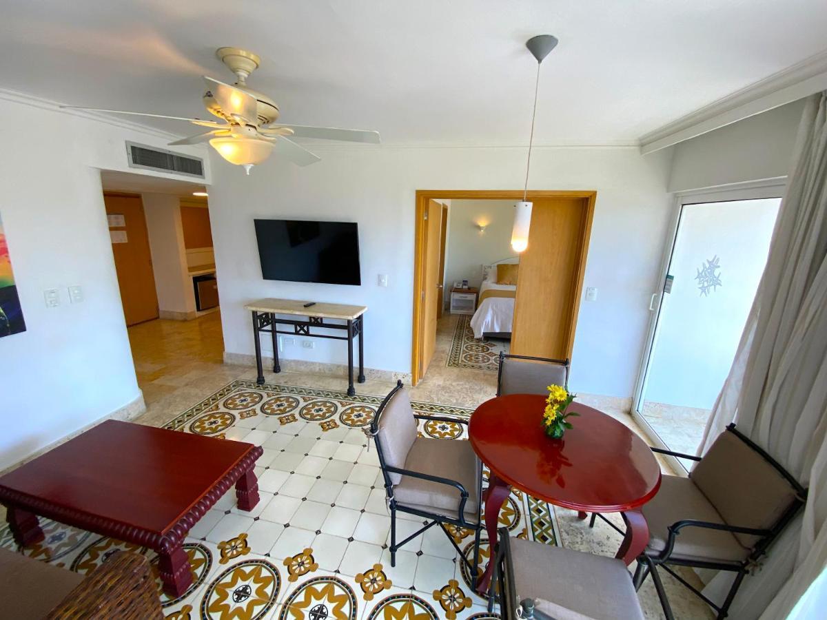 Hotel Las Americas Casa De Playa Cartagena ภายนอก รูปภาพ A suite at the hotel